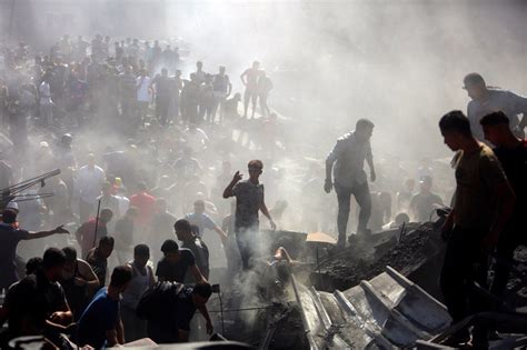 Internet blackout in Gaza after Israeli airstrikes bomb emergency services